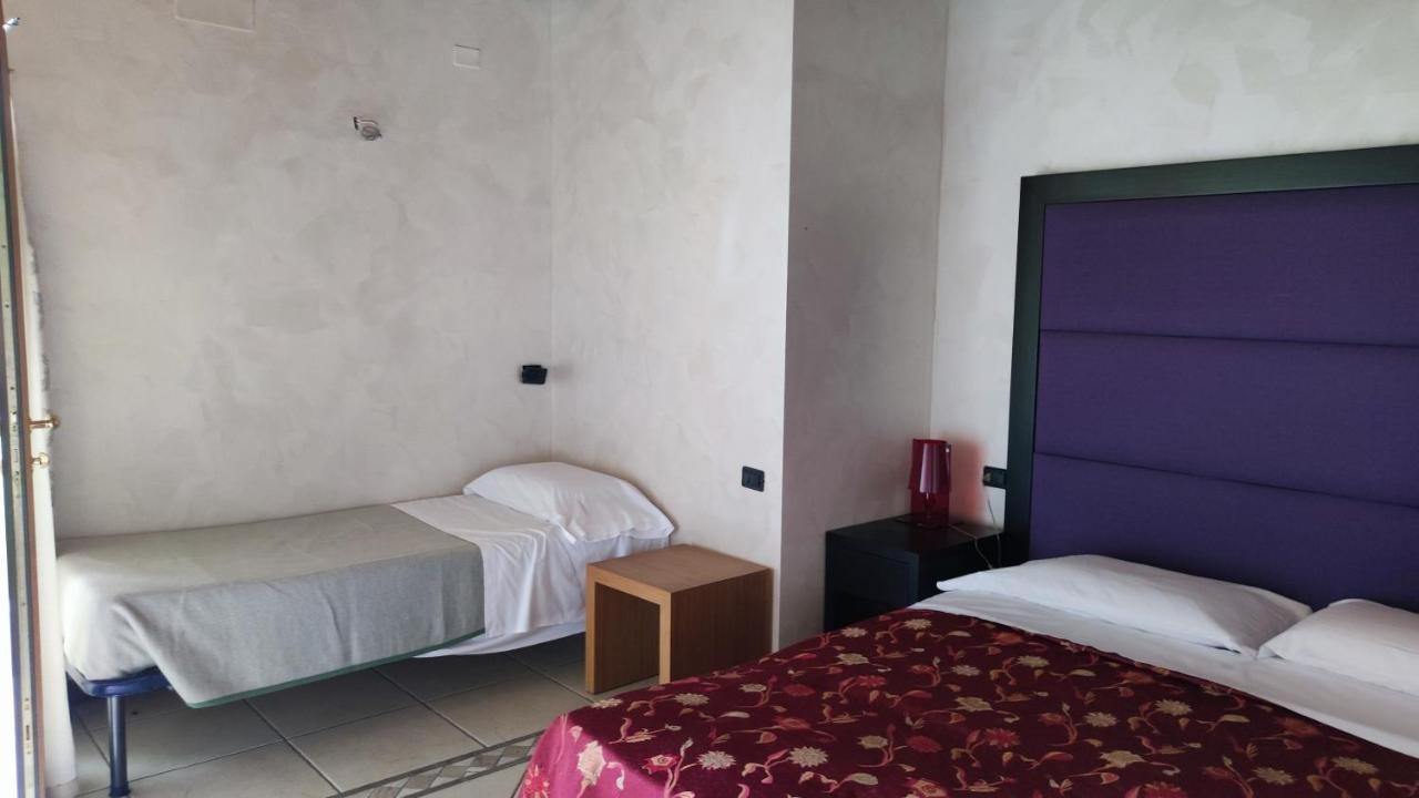 Albergo Le Piante Manerba del Garda Extérieur photo