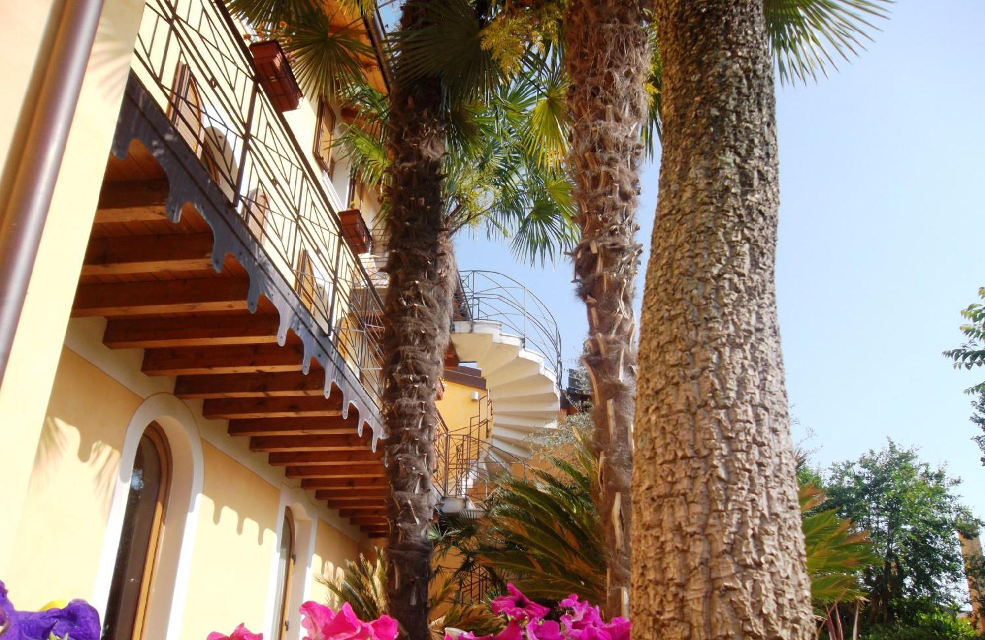 Albergo Le Piante Manerba del Garda Extérieur photo