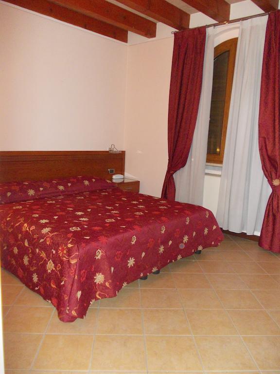 Albergo Le Piante Manerba del Garda Extérieur photo